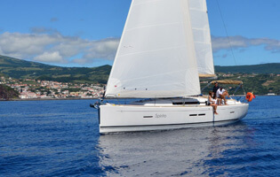 Yacht charter offers